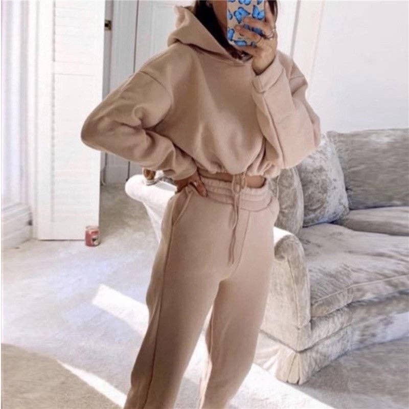 Fashion Hoodie And Sweatpants Tracksuit